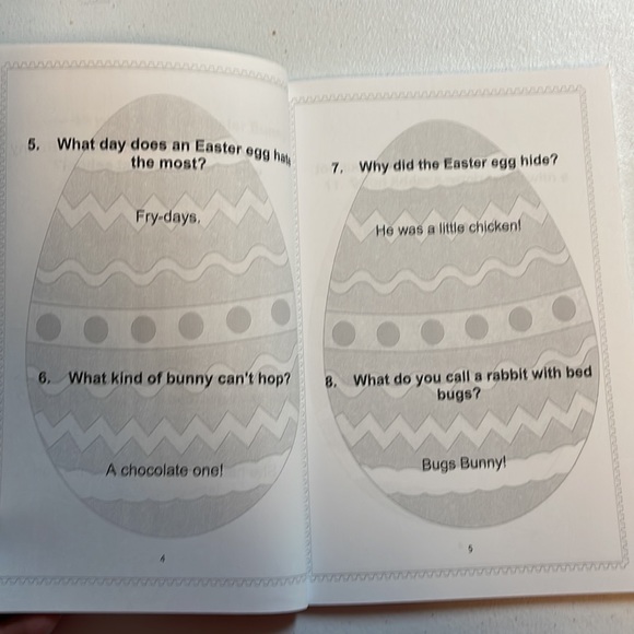 📚2/$6  3-Book Bundle Easter - Picture 16 of 16